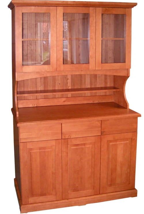 kredens drewniany KRM2, drewno lite olcha, kolor calvados, front prosty nadstawka, front komoda prosty, wieniec gorny prosty, wieniec dolny prosty