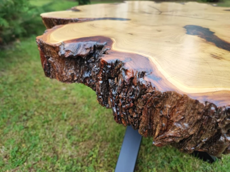 kora w  żywicy live edge