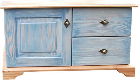 komoda drewniana KDM-1, drewno lite modrzew, wykonczenie patyna niebieska retro z elementami modrzew naturalny,wieniec dolny profilowany, układ lewy